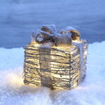 Светящийся Подарок под елку Сноувальд 20 см 20 теплых белых мини LED ламп